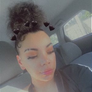 Meet your Posher, Meredeth